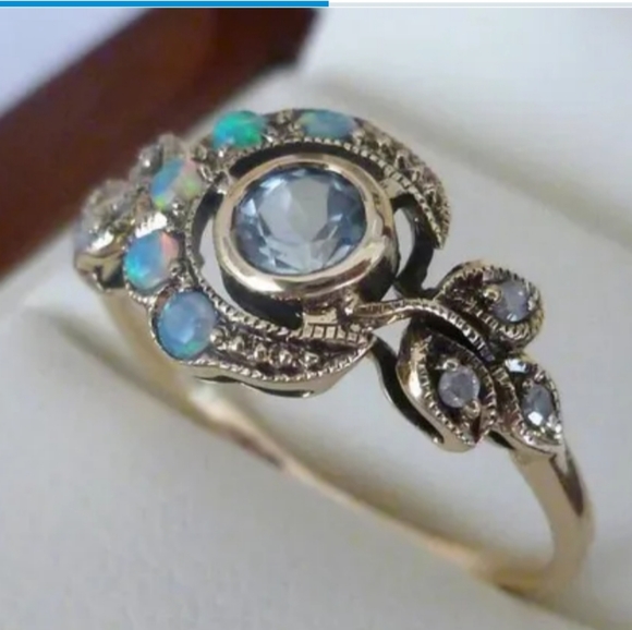 unknown Jewelry - NWOT Antiqe Style Feaux Aquamarine and Opal Stone Ring